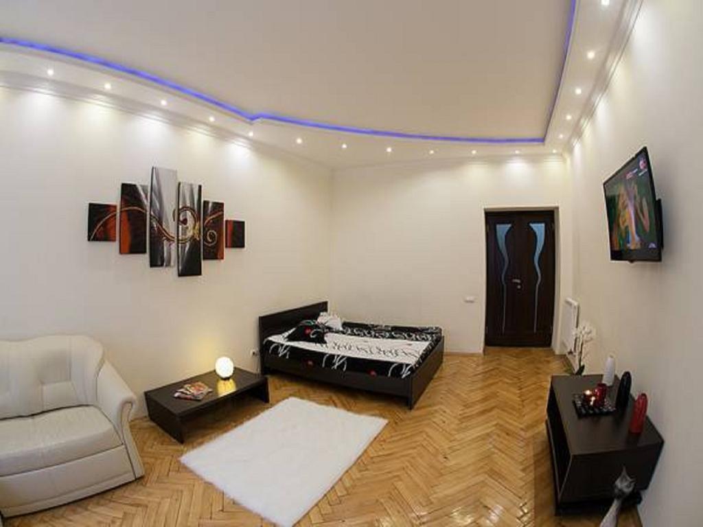 Apartment in Lviv on Serbska street Rum bild