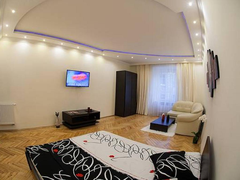 Apartment in Lviv on Serbska street Rum bild